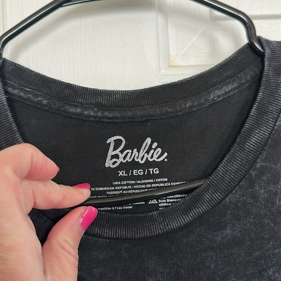 Barbie cropped tee size XL - Picture 2 of 3